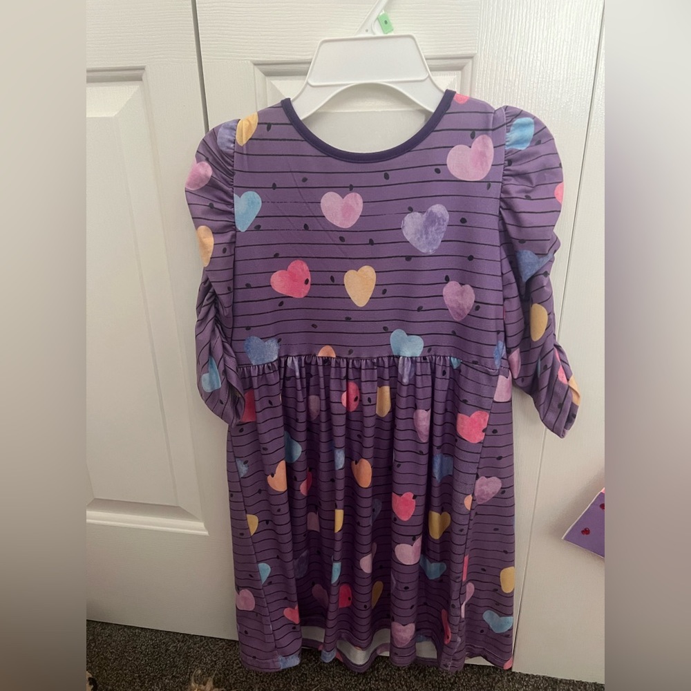 Girls VDay dress like new